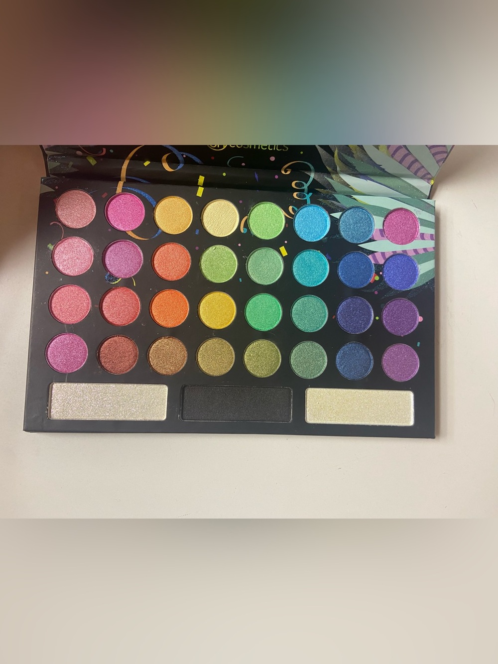 BH Cosmetics Take Me Back to Brazil 35 Color Eyeshadow Palette new never used - Picture 4 of 15